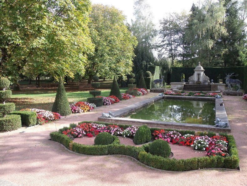 Jardins du Château d’Ouge, Ouge, France, France